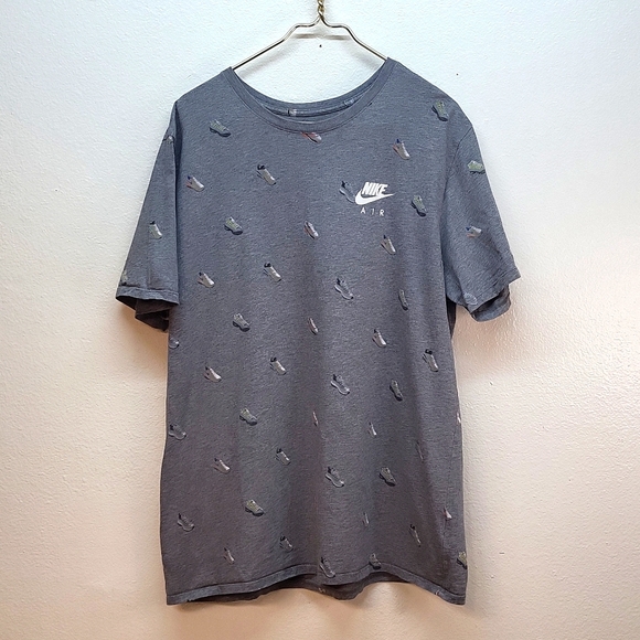 Men's Gray Nike Tshirt - Picture 1 of 5